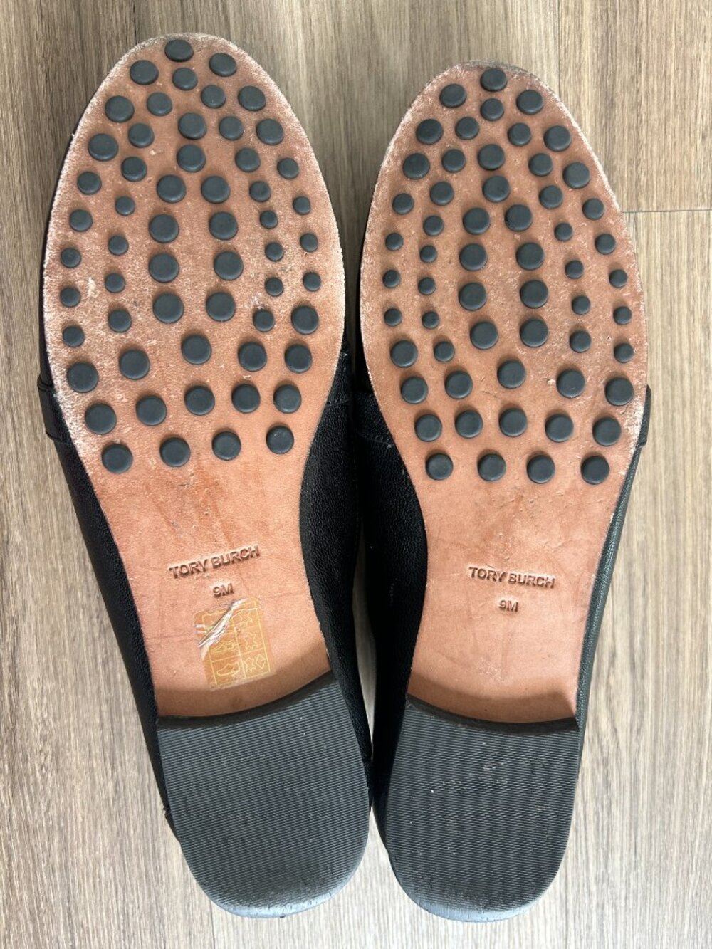 Tory Burch Black Leather Loafers W/ Gold Accent Size 9 - Picture 8 of 11